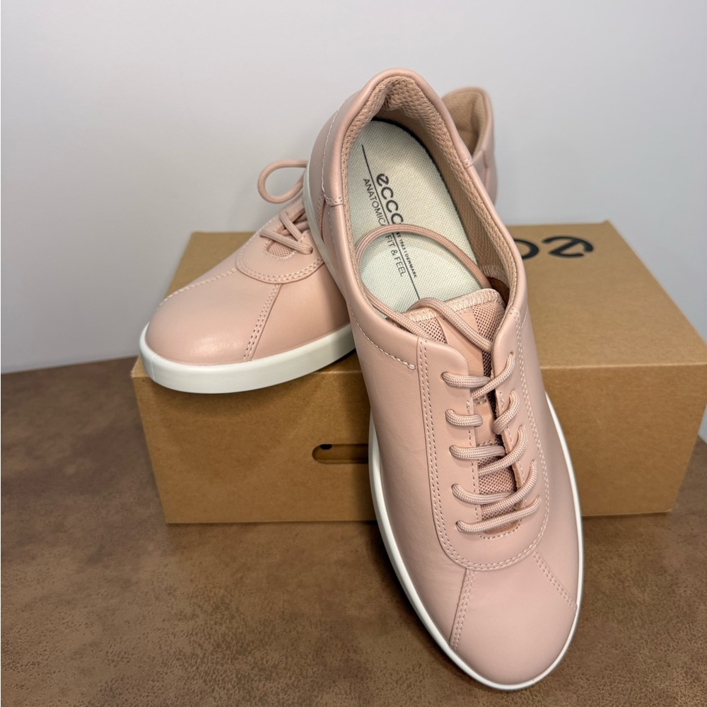 ECCO Travel W  Sneakers – Rose Dust – EU 41 / US 10–10.5 – New in Box